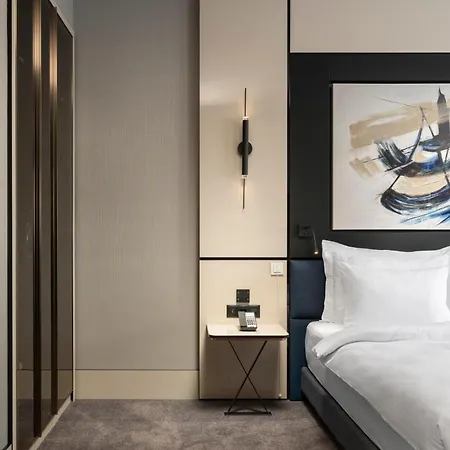 Crowne Plaza Tuzla Viaport Marina By Ihg Отель 4*