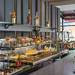 Crowne Plaza Tuzla Viaport Marina By Ihg Hotel 4*