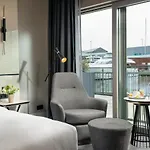 Crowne Plaza Tuzla Viaport Marina By Ihg Hotel