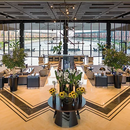 Hotel Crowne Plaza Tuzla Viaport Marina By Ihg 4*