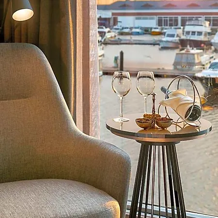 Crowne Plaza Tuzla Viaport Marina By Ihg Hotel