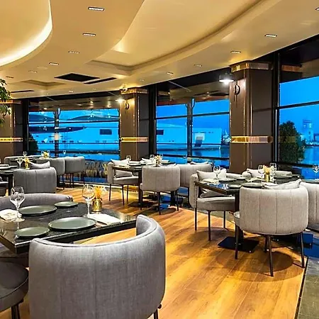 מלון Crowne Plaza Tuzla Viaport Marina By Ihg 4*