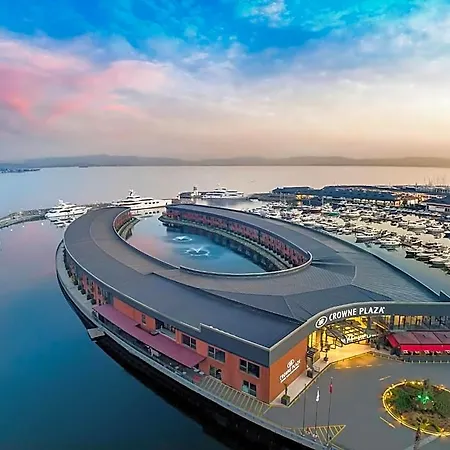 ホテル Crowne Plaza Tuzla Viaport Marina By Ihg イスタンブール
