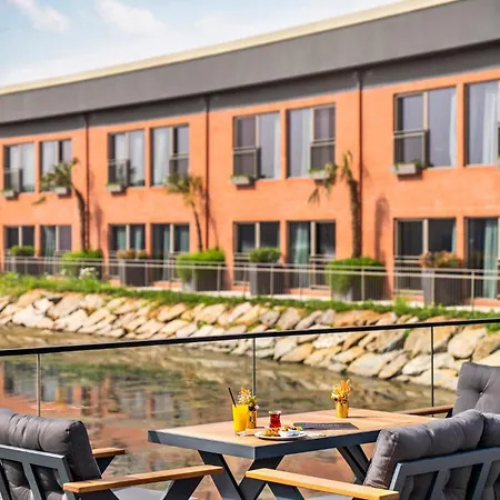 Hotel Crowne Plaza Tuzla Viaport Marina By Ihg Stambuł