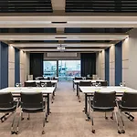 호텔 Crowne Plaza Tuzla Viaport Marina By Ihg 4*