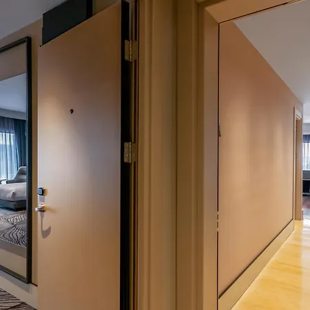 Crowne Plaza Tuzla Viaport Marina By Ihg